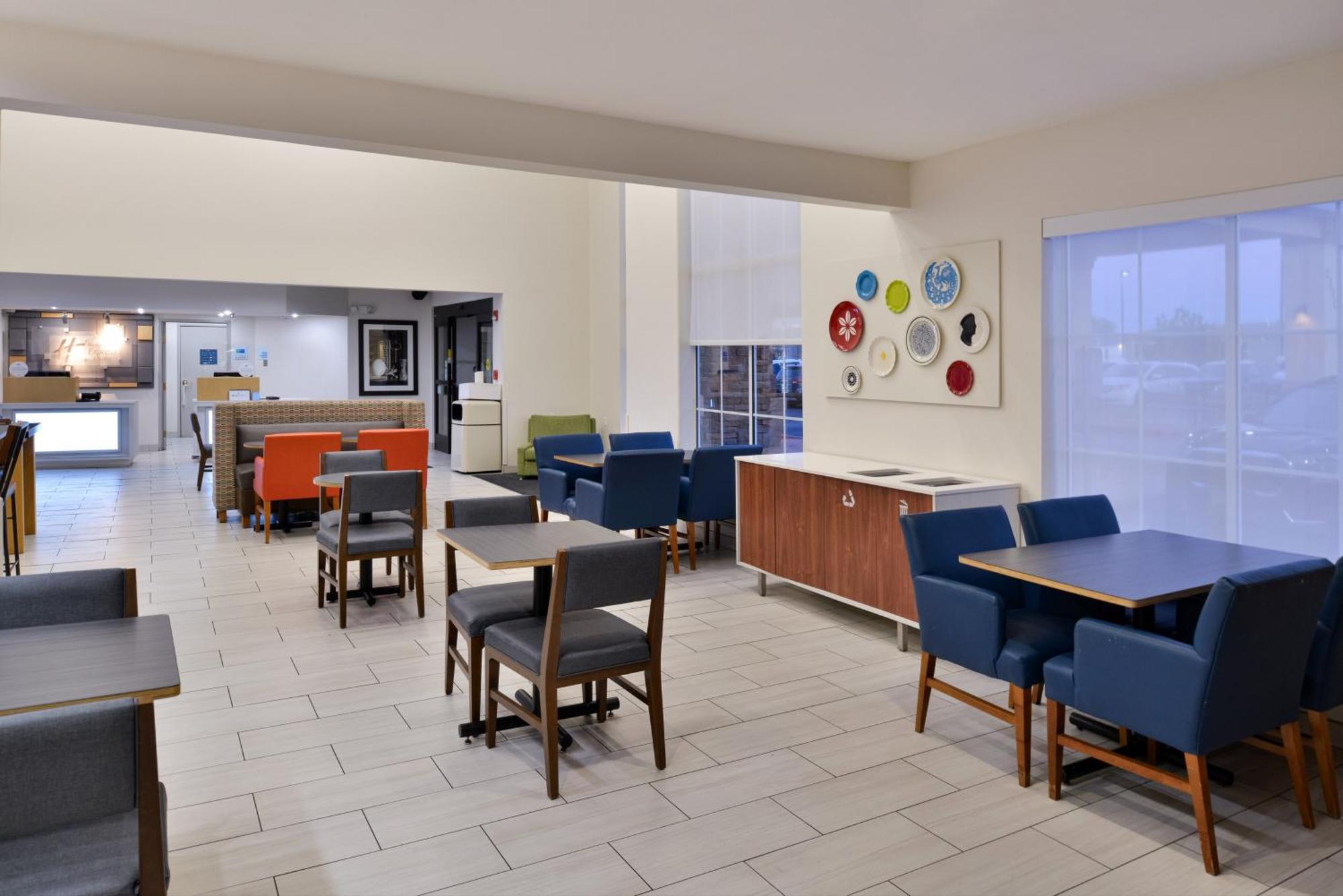 Holiday Inn Express Hotel & Suites Farmington By Ihg מראה חיצוני תמונה
